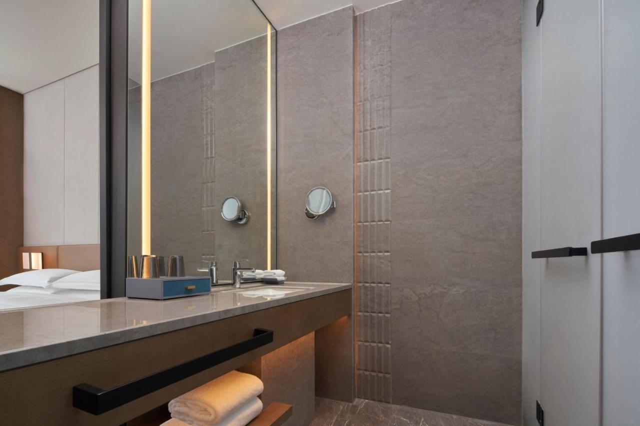 Courtyard By Marriott Wenzhou Yueqing Hotel Екстериор снимка